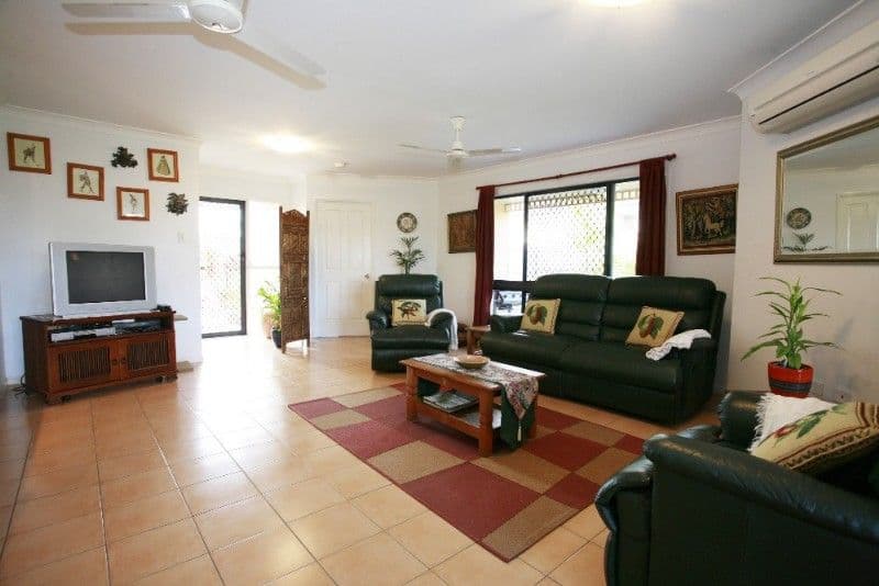 17 San Antonio Court, MOUNT LOUISA QLD 4814, Mount Louisa - Thumbnail 6