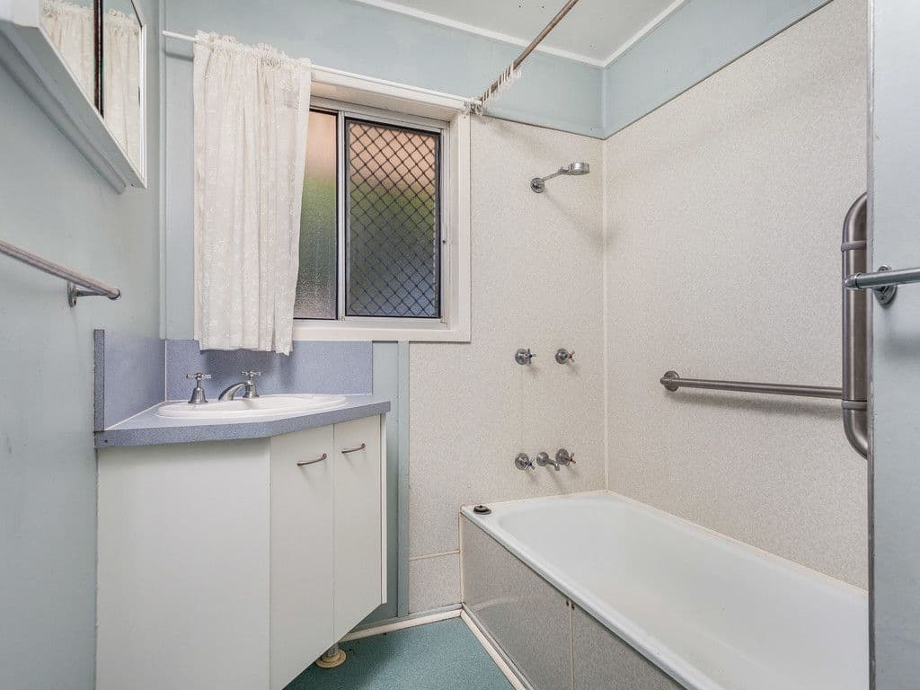 12 Somerset Street, Kippa-Ring QLD 4021, Kippa-Ring - Thumbnail 5