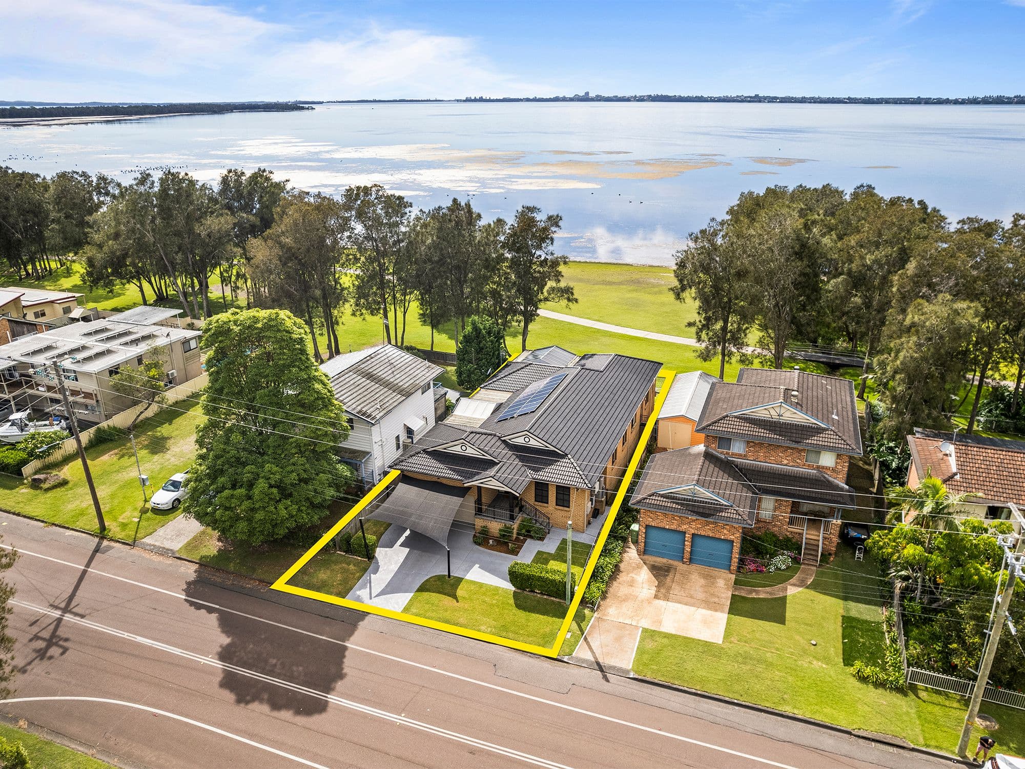 377 Lakedge Avenue, Berkeley Vale NSW 2261, Berkeley Vale - Thumbnail 5