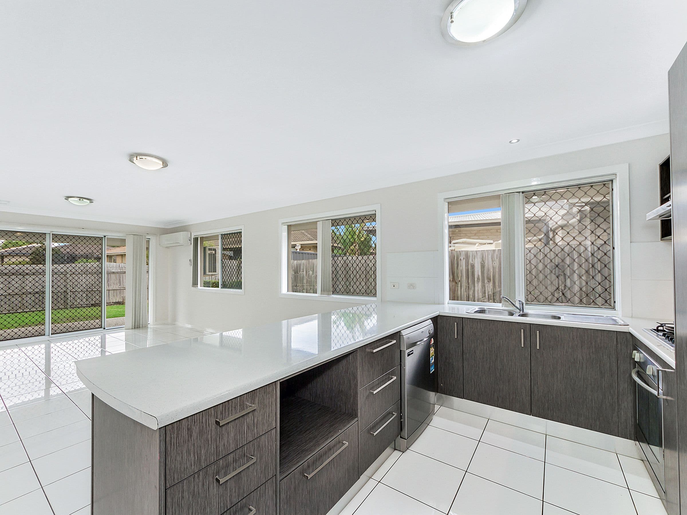 6 Wayland Circuit, Morayfield QLD 4506, Morayfield - Thumbnail 3