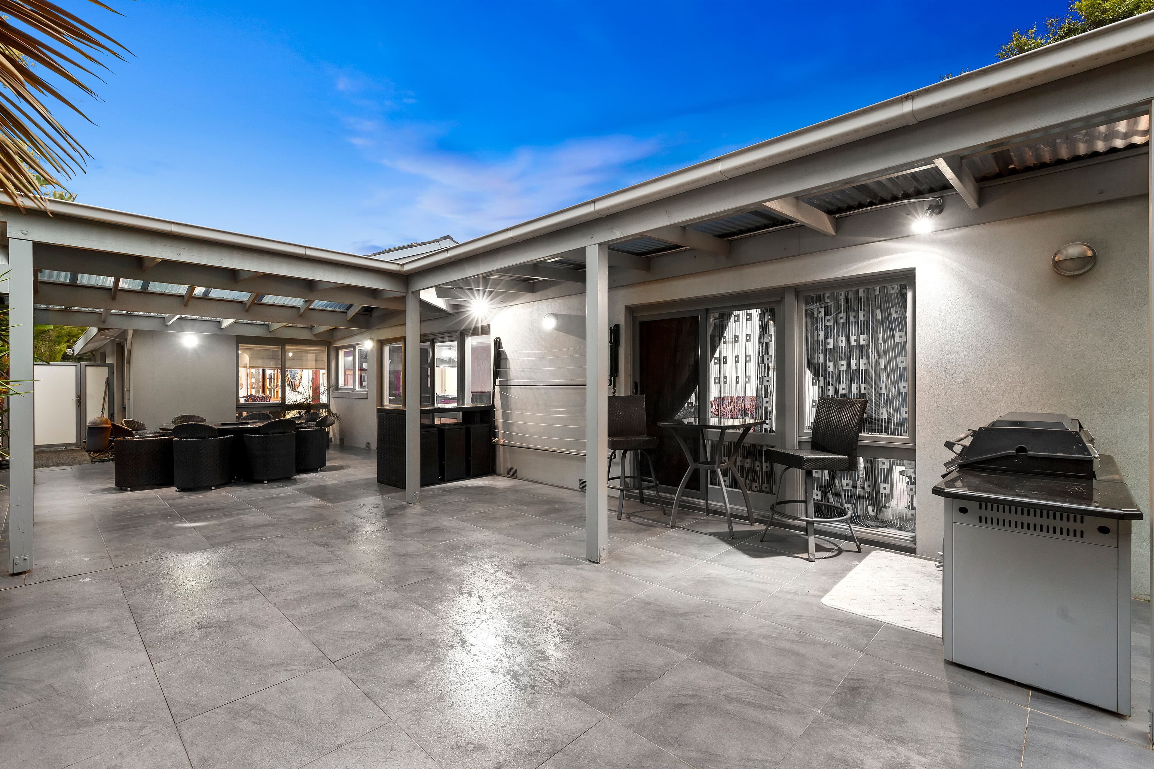 11 Gaudion Road, Doncaster East VIC 3109, Doncaster East - Thumbnail 2