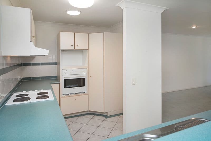 18 Discovery Drive, HELENSVALE QLD 4212, Helensvale - Thumbnail 3