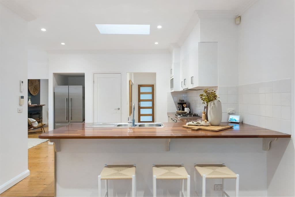 35 Phillips Crescent, Mangerton - Thumbnail 3