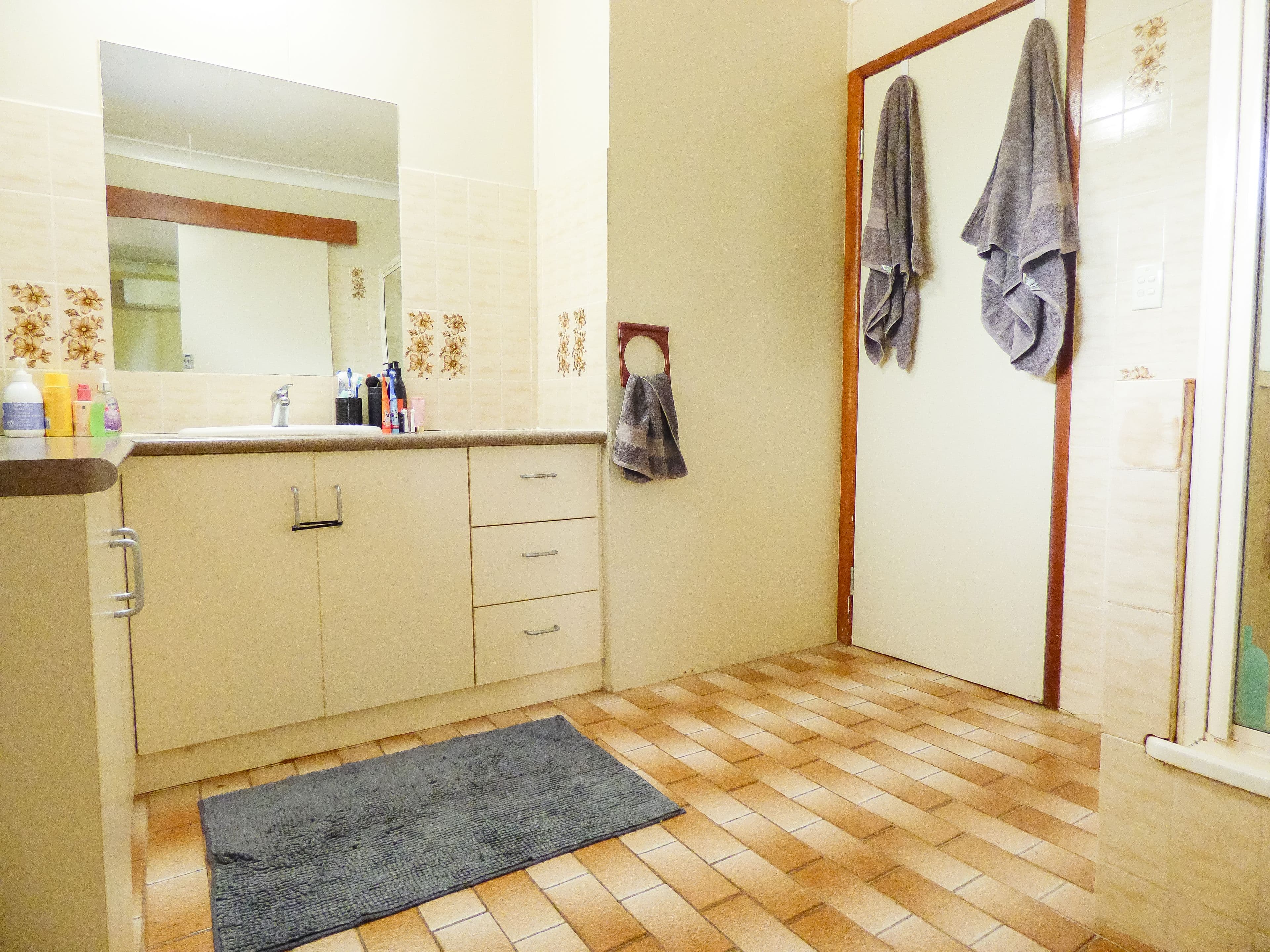 9 Alexander Avenue, Roma QLD 4455, Roma - Thumbnail 8