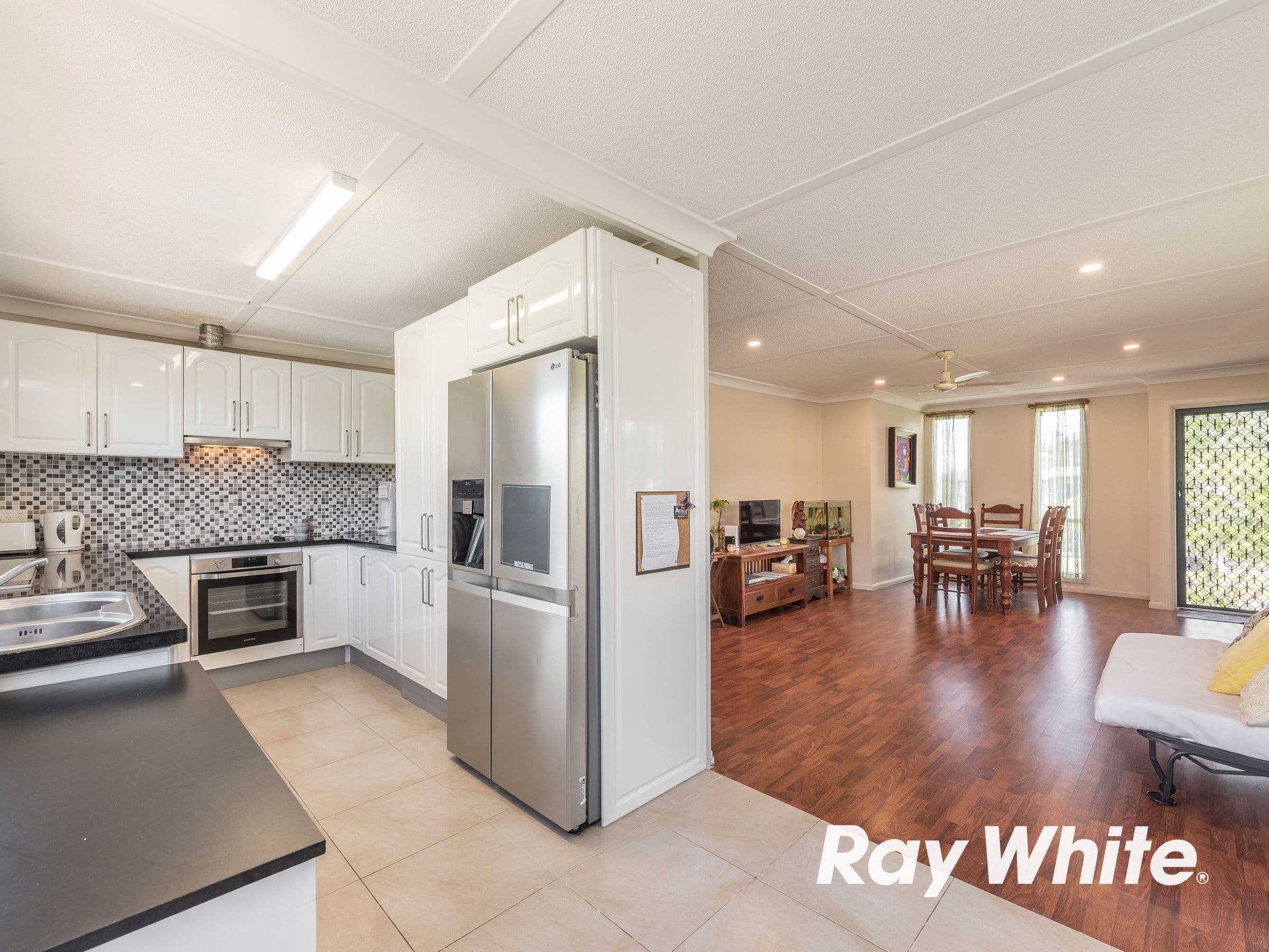 41 Aquarius Drive, Kingston QLD 4114, Kingston - Thumbnail 2