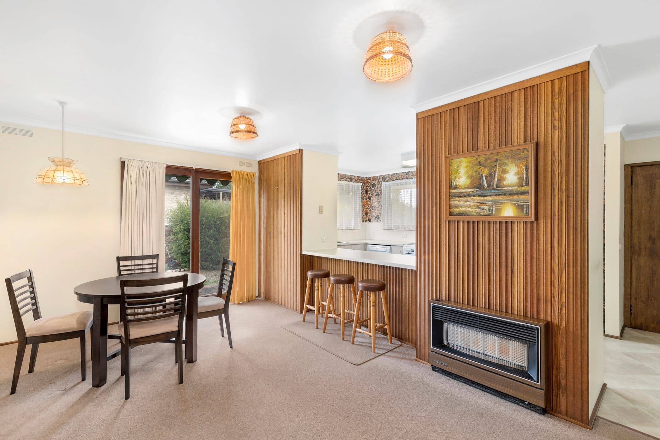 43 Churchill Avenue, Ararat VIC 3377, Ararat - Thumbnail 2