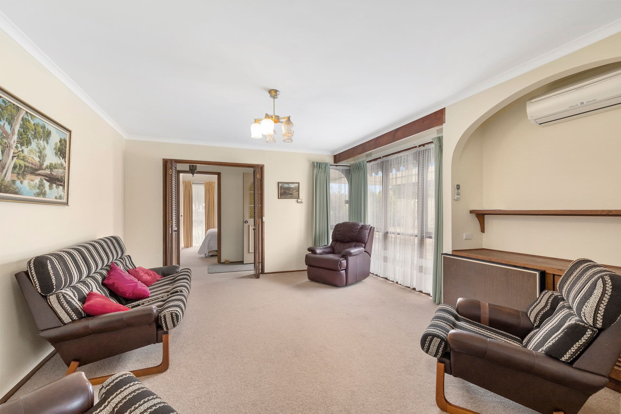 43 Churchill Avenue, Ararat VIC 3377, Ararat - Thumbnail 5