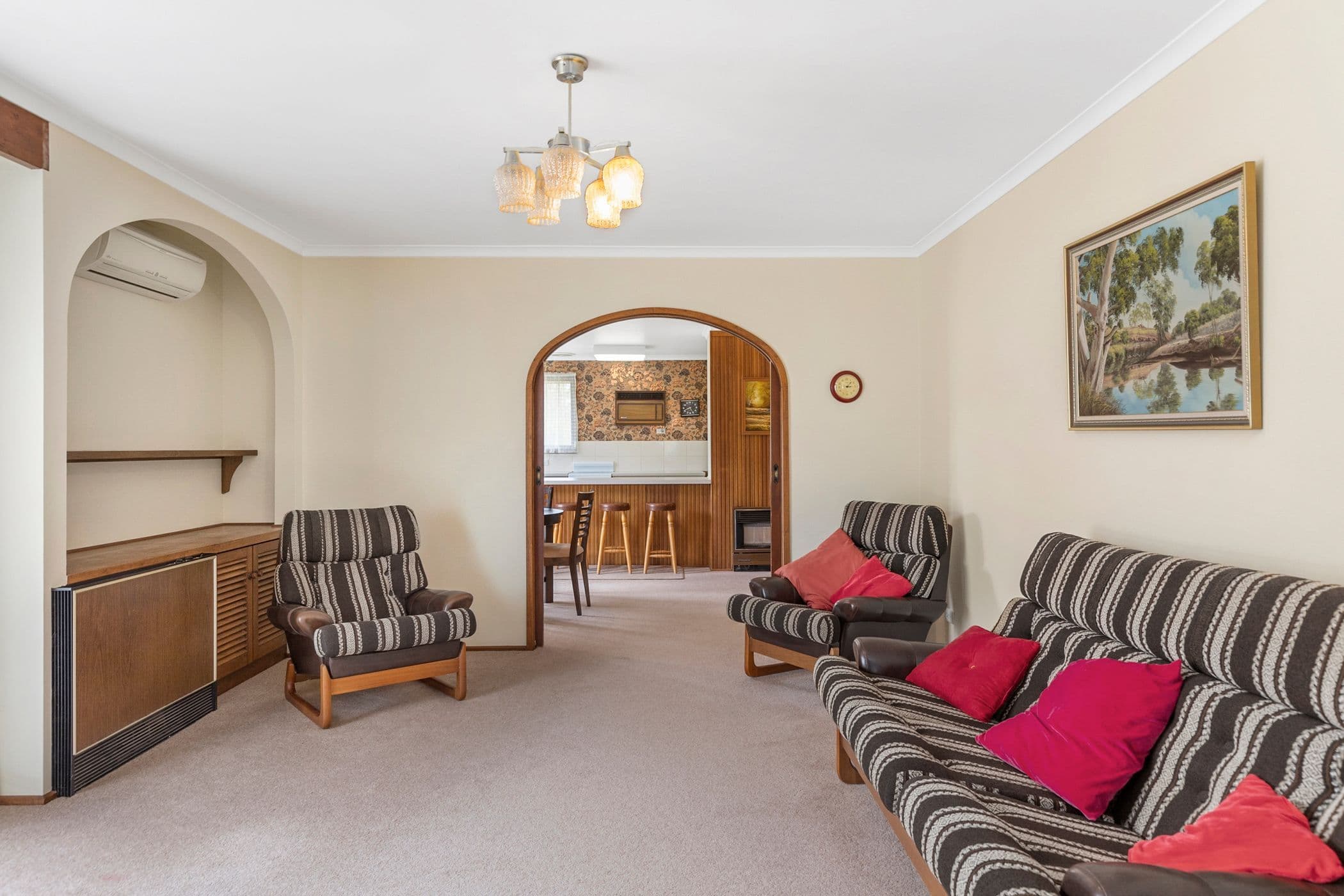 43 Churchill Avenue, Ararat VIC 3377, Ararat - Thumbnail 6