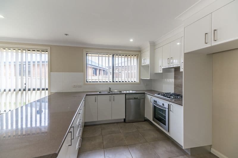 19 Onyx Place, Orange - Thumbnail 4