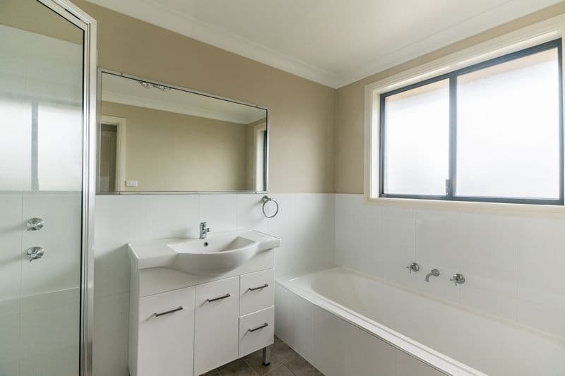 19 Onyx Place, Orange - Thumbnail 7