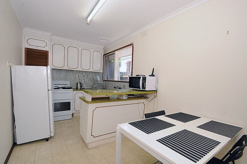 113 Warrigal Road, Mentone VIC 3194, Mentone - Thumbnail 3