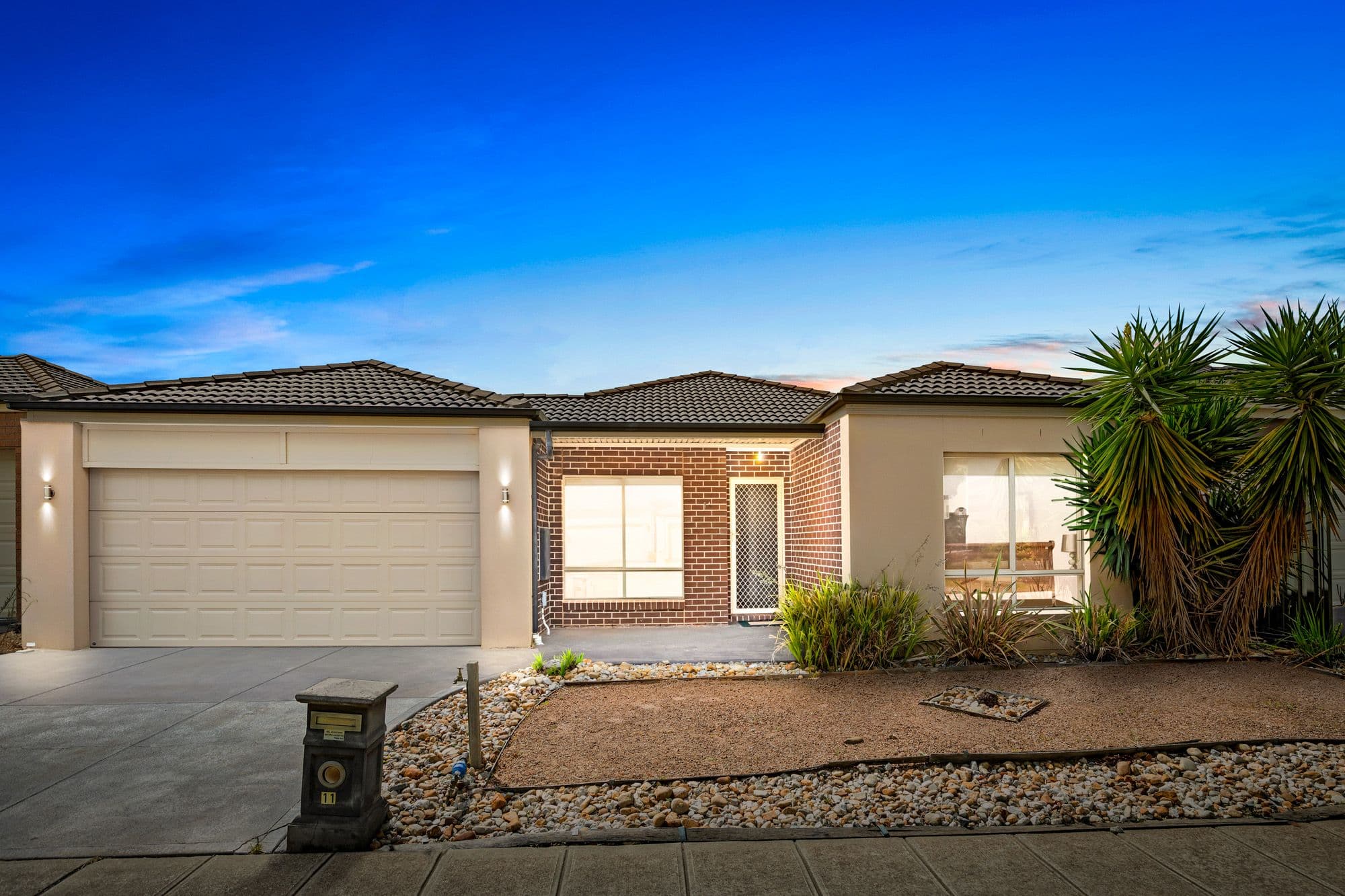 11 Mapleton Way, Tarneit VIC 3029, Tarneit - Image 1