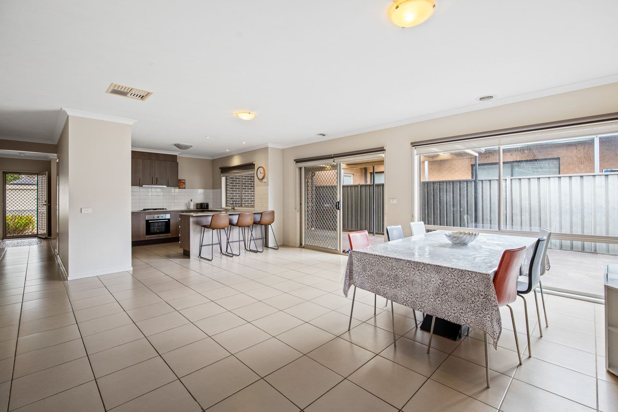 11 Mapleton Way, Tarneit VIC 3029, Tarneit - Thumbnail 5