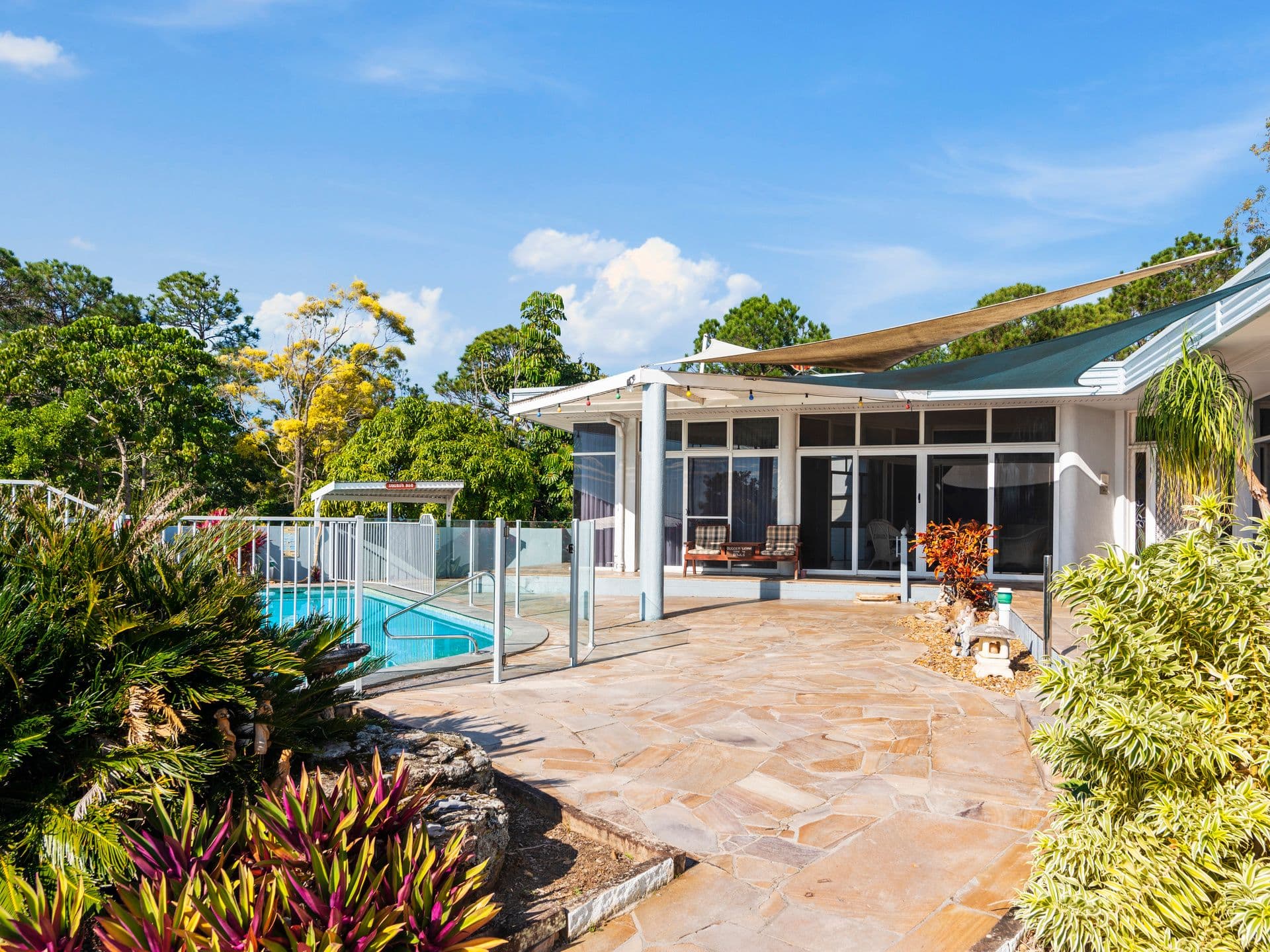 126 K P McGrath Drive, Elanora QLD 4221, Elanora - Thumbnail 2