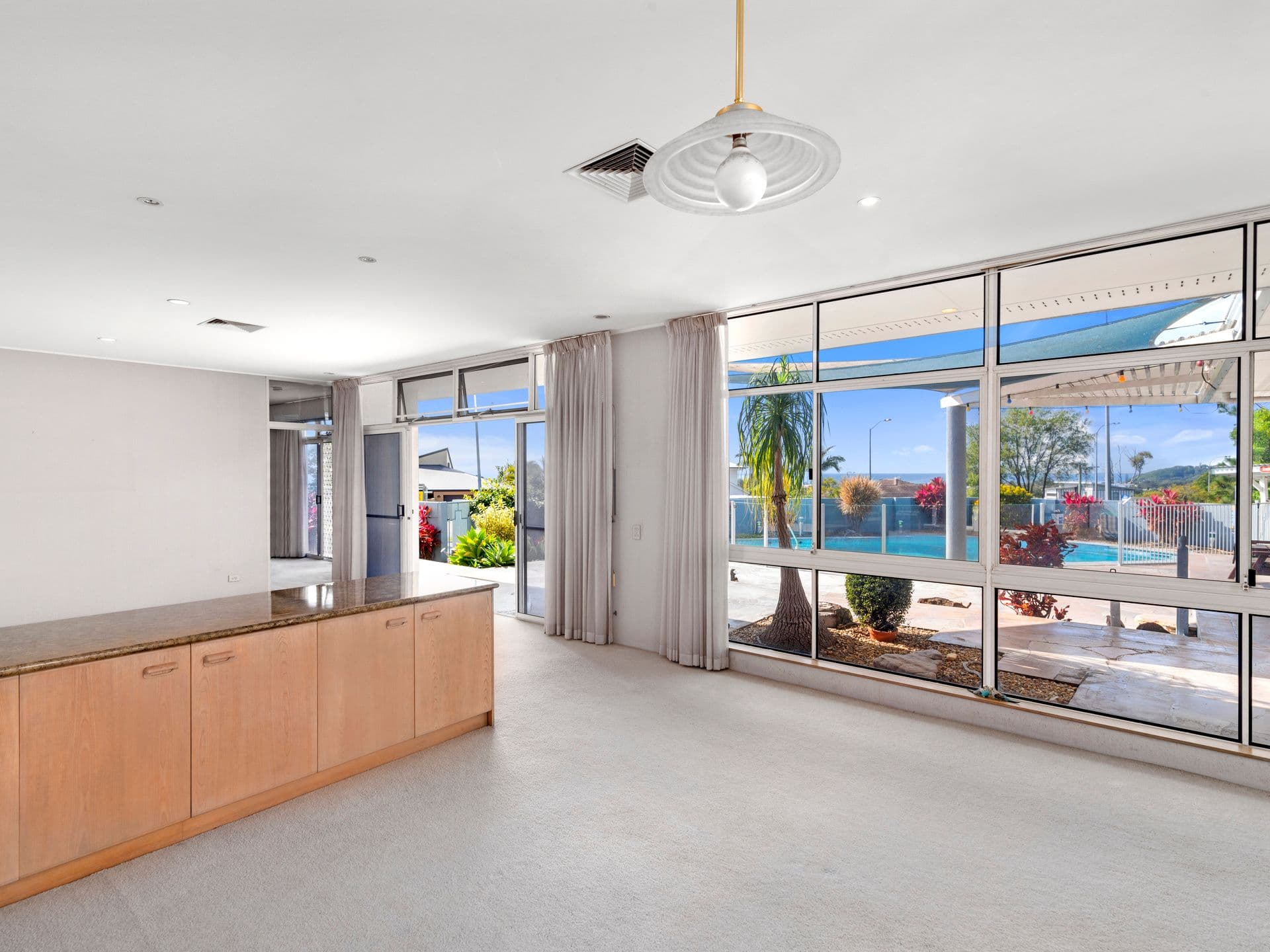 126 K P McGrath Drive, Elanora QLD 4221, Elanora - Thumbnail 8