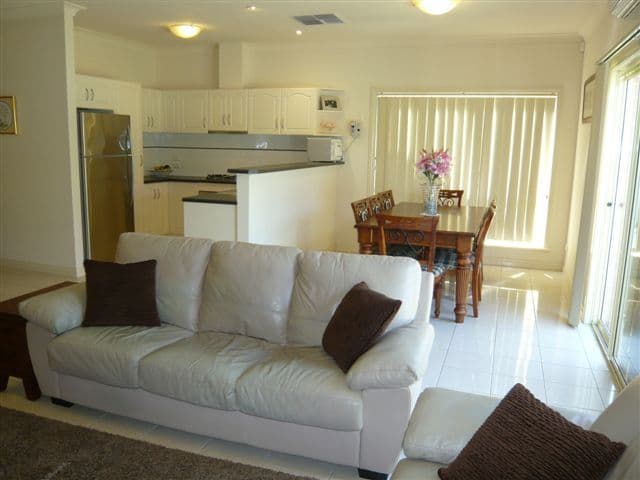 38 Avocet Drive, MAWSON LAKES SA 5095, Mawson Lakes - Thumbnail 2