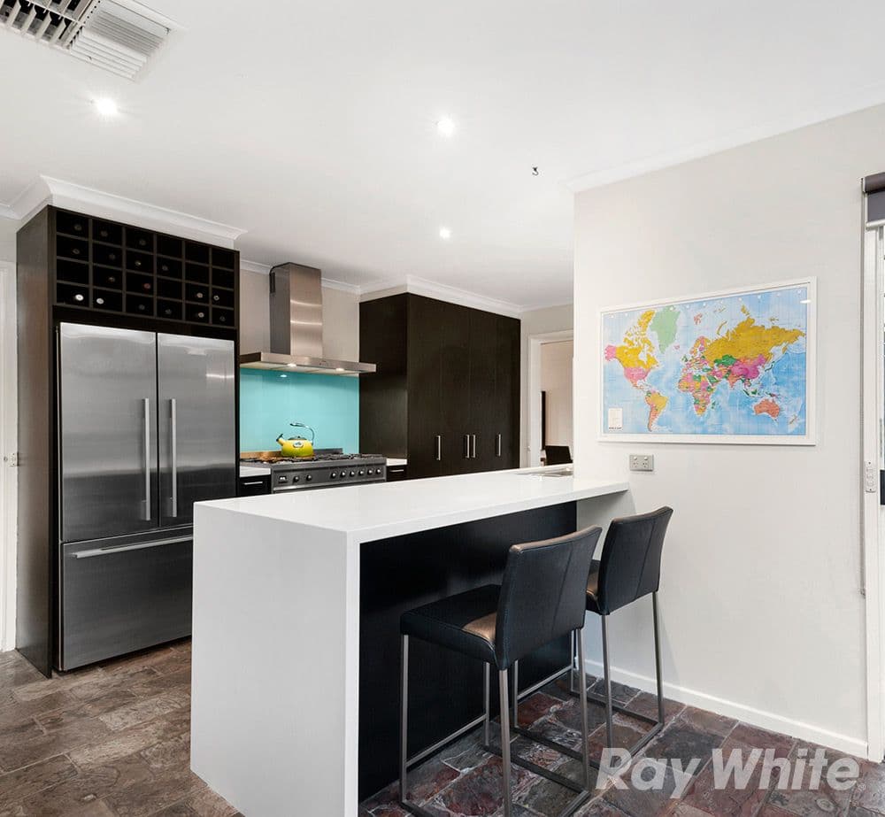 2 McLean Court, Wantirna South VIC 3152, Wantirna South - Thumbnail 5