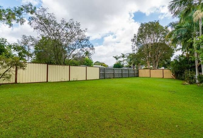 42 Strathallen Drive, Boronia Heights QLD 4124, Boronia Heights - Thumbnail 2