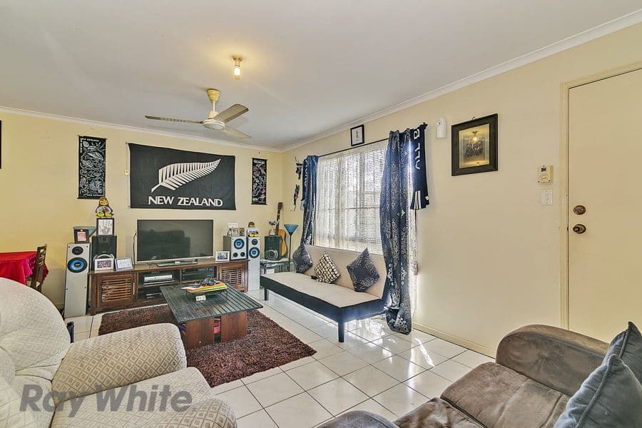 42 Strathallen Drive, Boronia Heights QLD 4124, Boronia Heights - Thumbnail 3
