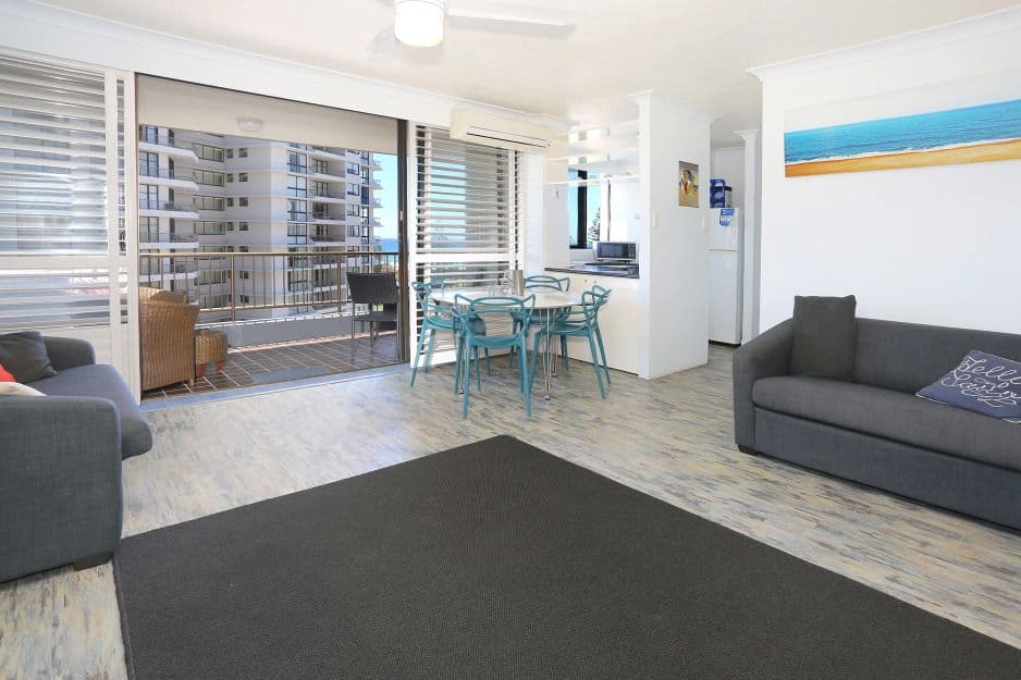 702 'Pacific Resort' 8 Albert Avenue, Broadbeach QLD 4218, Broadbeach - Thumbnail 3