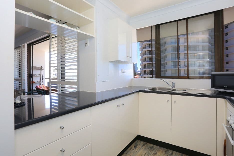 702 'Pacific Resort' 8 Albert Avenue, Broadbeach QLD 4218, Broadbeach - Thumbnail 5