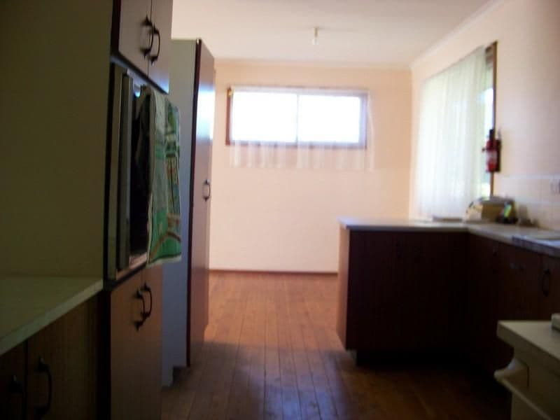 14 Goss Avenue, LABRADOR QLD 4215, Labrador - Thumbnail 8
