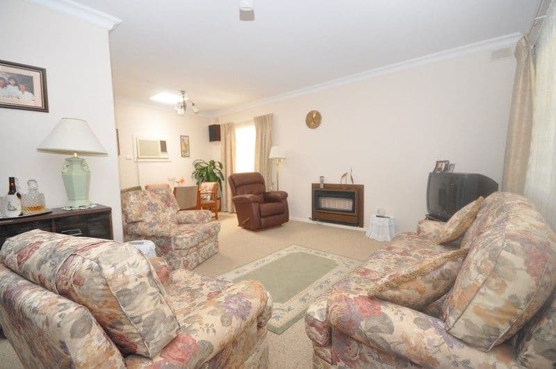 35 Hanson Road, ELIZABETH DOWNS SA 5113, Elizabeth Downs - Thumbnail 2