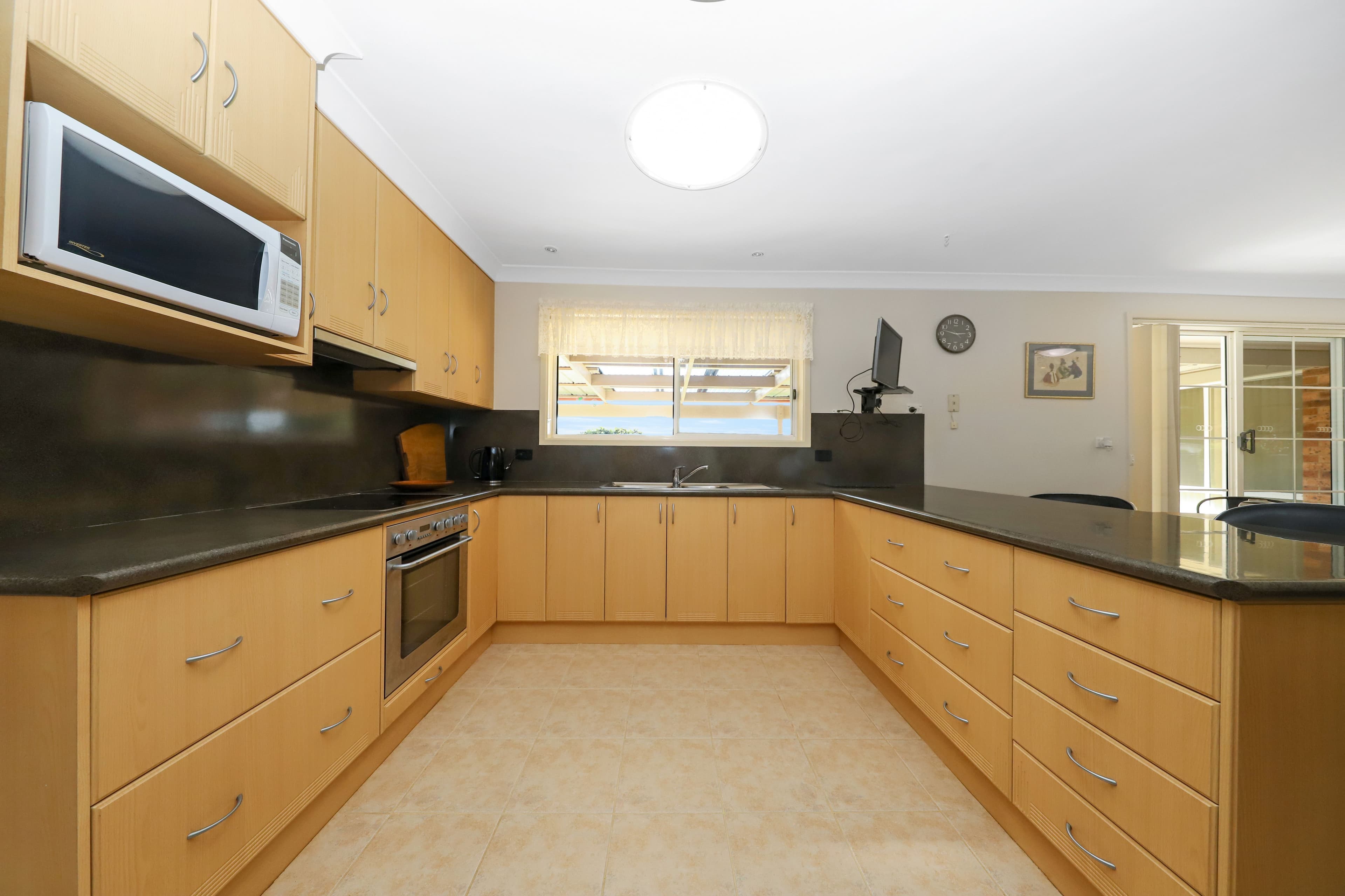 22 Wattle Crescent, Tumut NSW 2720, Tumut - Thumbnail 4