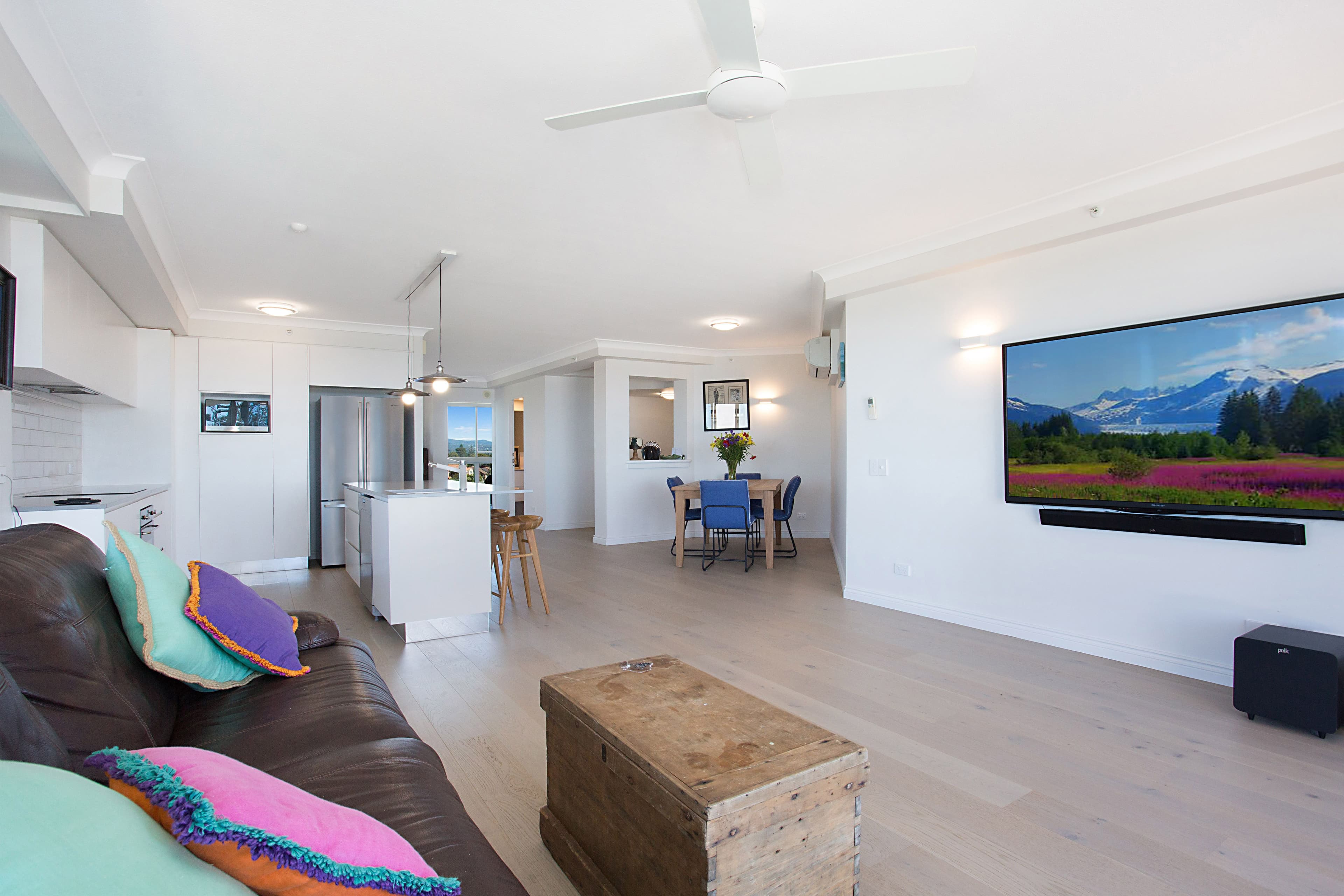 80 'Oceana On Broadbeach' 100 Old Burleigh Road, Broadbeach QLD 4218, Broadbeach - Thumbnail 2