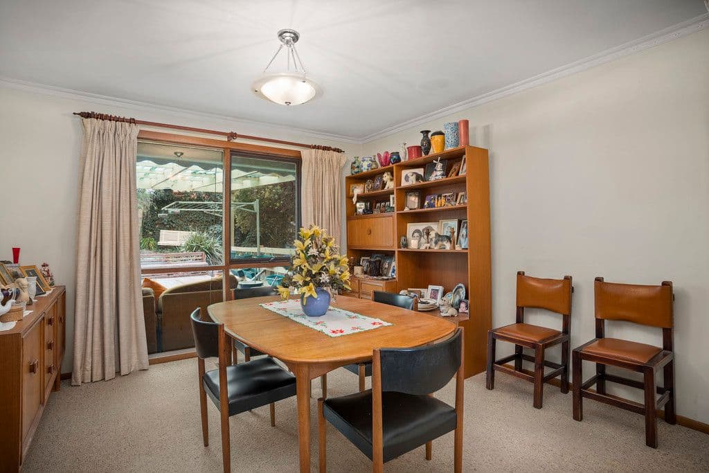 35 Huntingfield Drive, Doncaster East VIC 3109, Doncaster East - Thumbnail 4