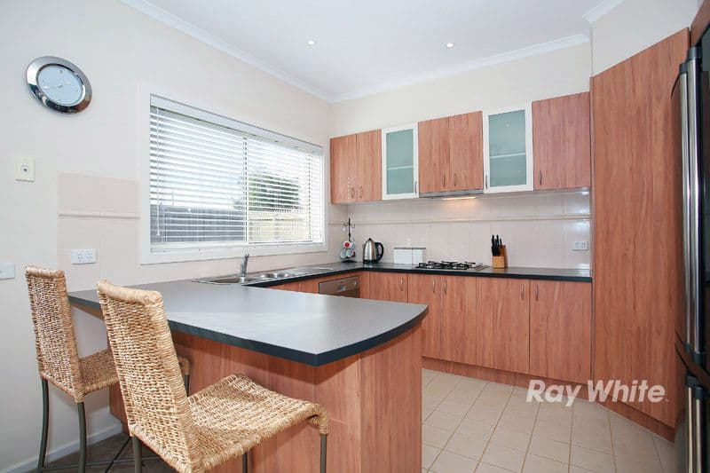25 Boronia Avenue, CRANBOURNE VIC 3977, Cranbourne - Thumbnail 3