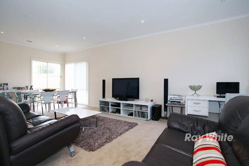 25 Boronia Avenue, CRANBOURNE VIC 3977, Cranbourne - Thumbnail 6