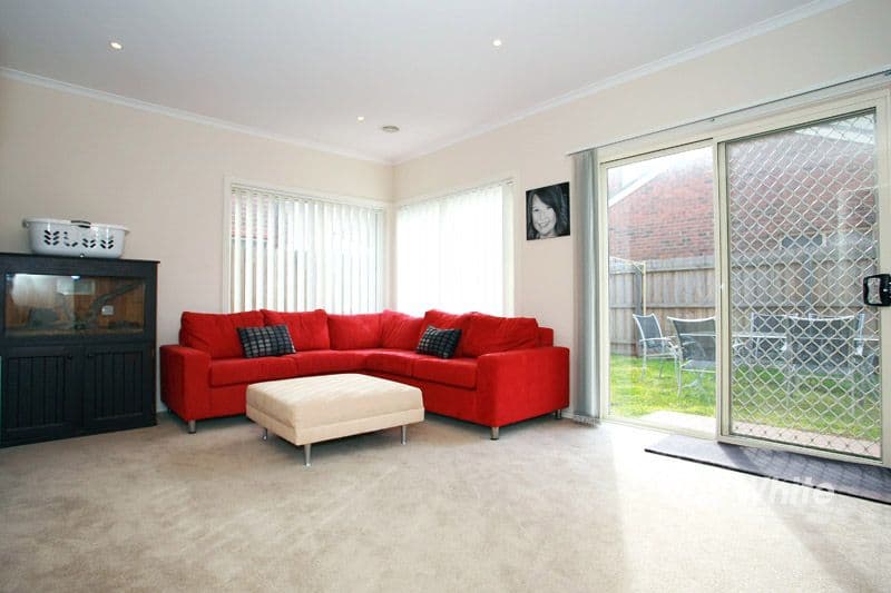 25 Boronia Avenue, CRANBOURNE VIC 3977, Cranbourne - Thumbnail 8