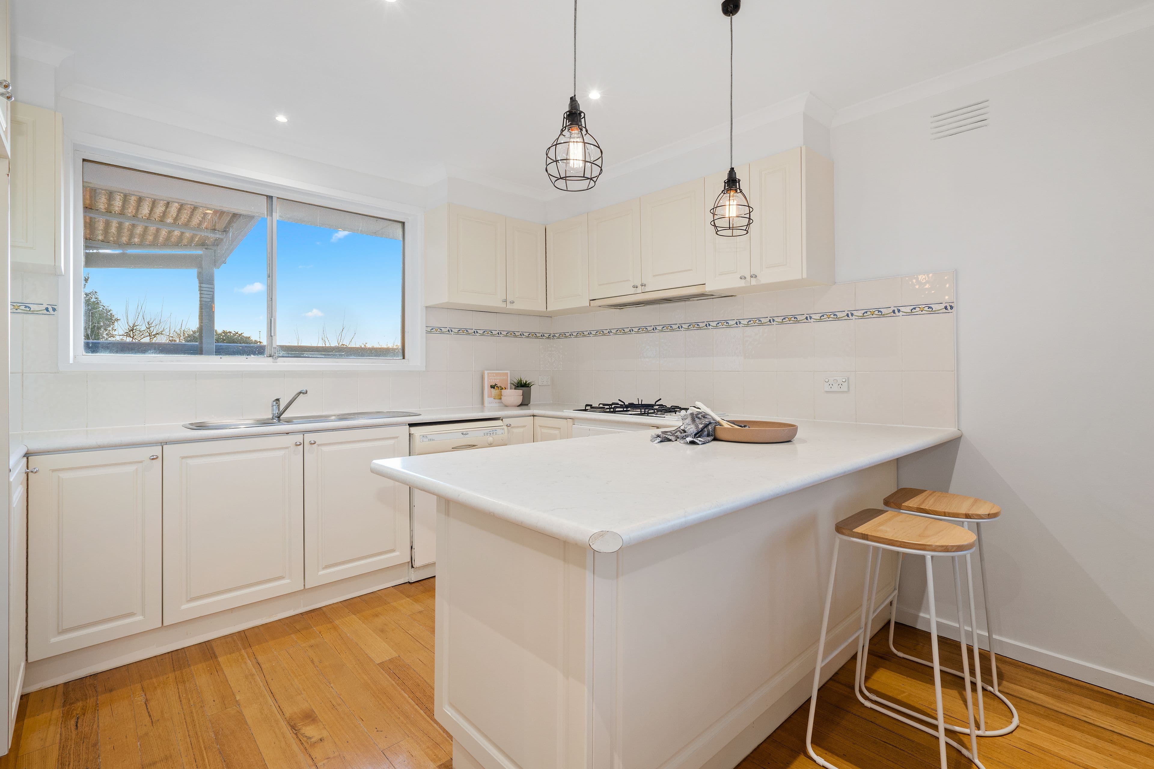 1 Willanjie Court, Bundoora VIC 3083, Bundoora - Thumbnail 3