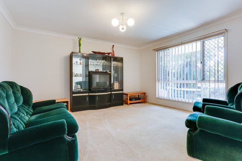 10 Terranora Place, Forest Lake QLD 4078, Forest Lake - Thumbnail 2