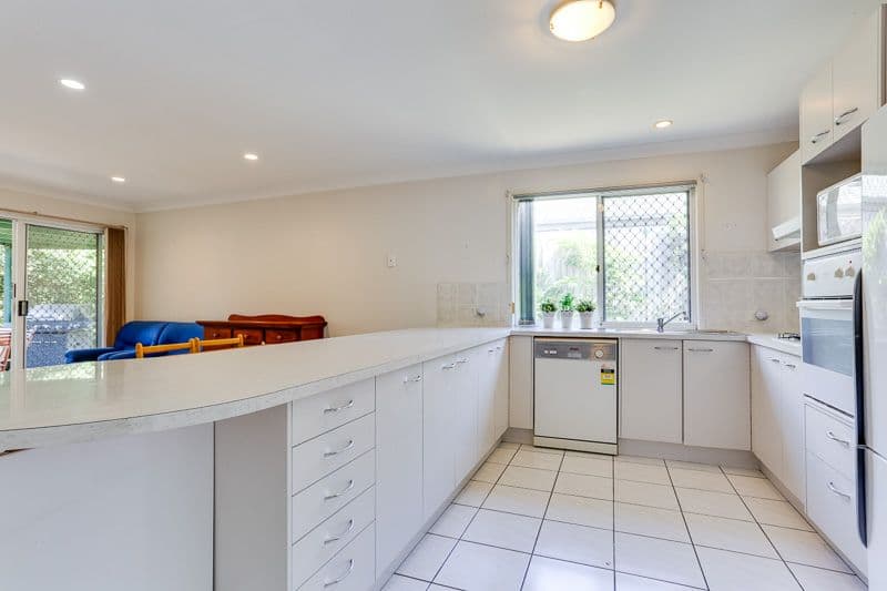 10 Terranora Place, Forest Lake QLD 4078, Forest Lake - Thumbnail 5
