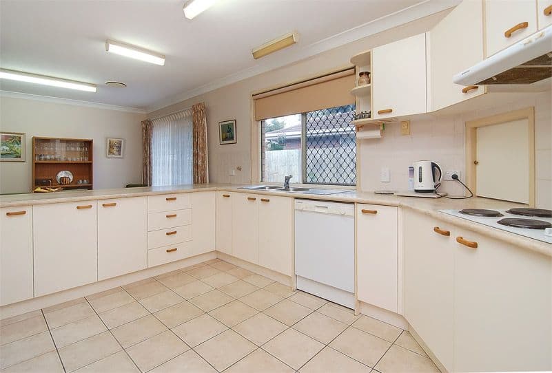 45 Poinsettia  Aveune, RUNAWAY BAY QLD 4216, Runaway Bay - Thumbnail 3