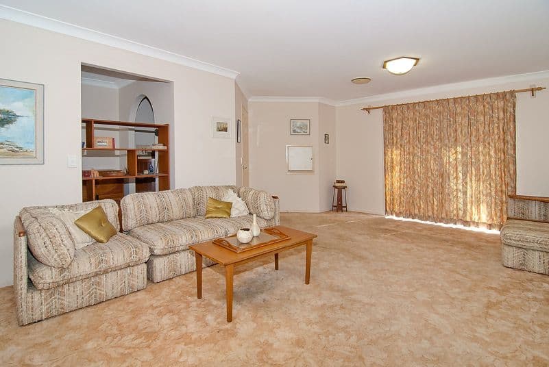 45 Poinsettia  Aveune, RUNAWAY BAY QLD 4216, Runaway Bay - Thumbnail 5