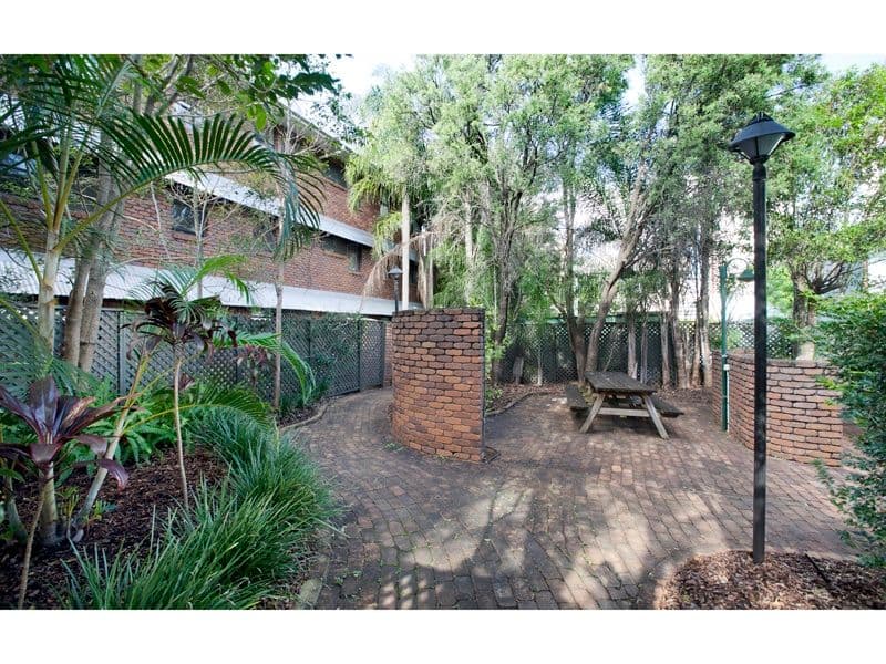 37 Phillips Street, SPRING HILL QLD 4000, Spring Hill - Thumbnail 2