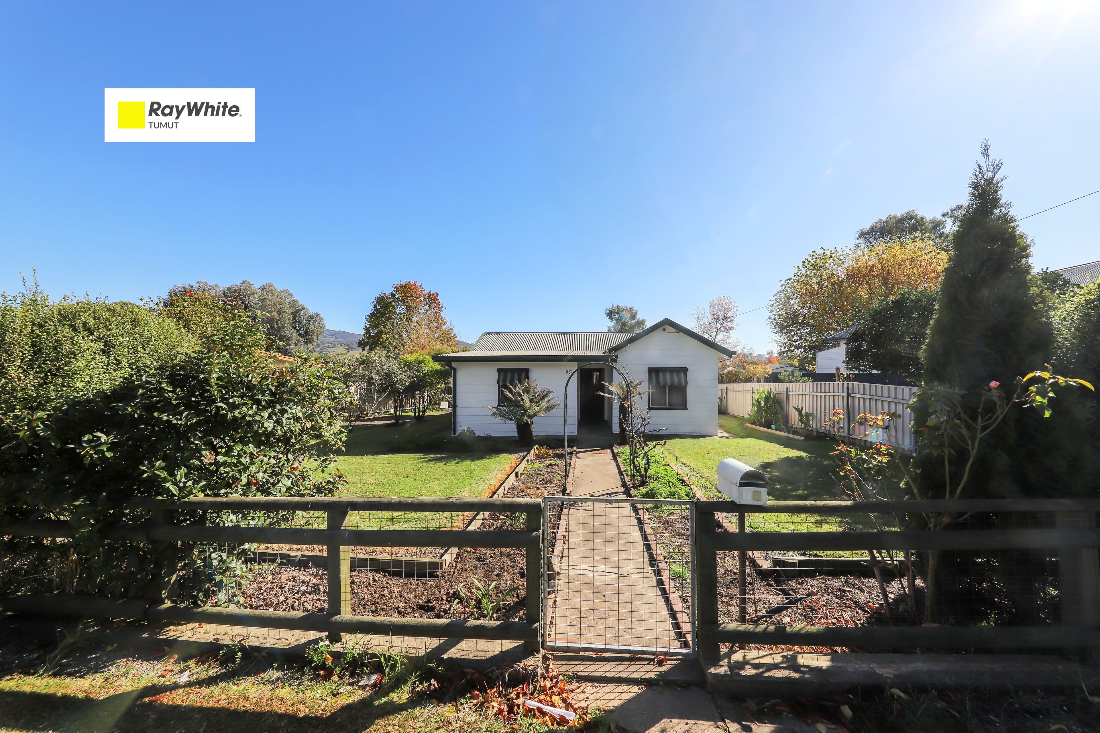 85 Clarke Street, Tumut NSW 2720, Tumut - Image 1