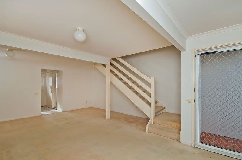 125 Pappas Way, NERANG QLD 4211, Nerang - Thumbnail 4