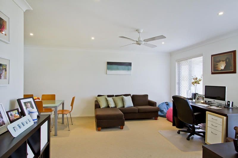 9 Beaumont Crescent, PACIFIC PINES QLD 4211, Pacific Pines - Thumbnail 3