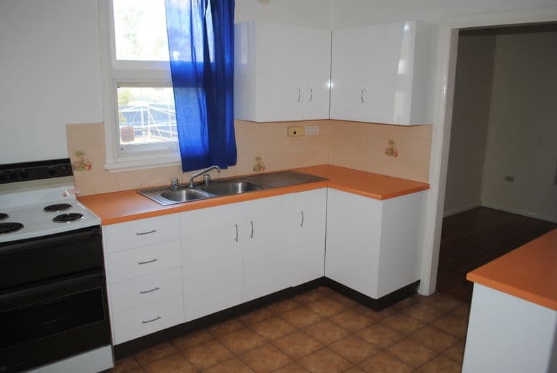 386 Boston Street, Moree NSW 2400, Moree - Thumbnail 4