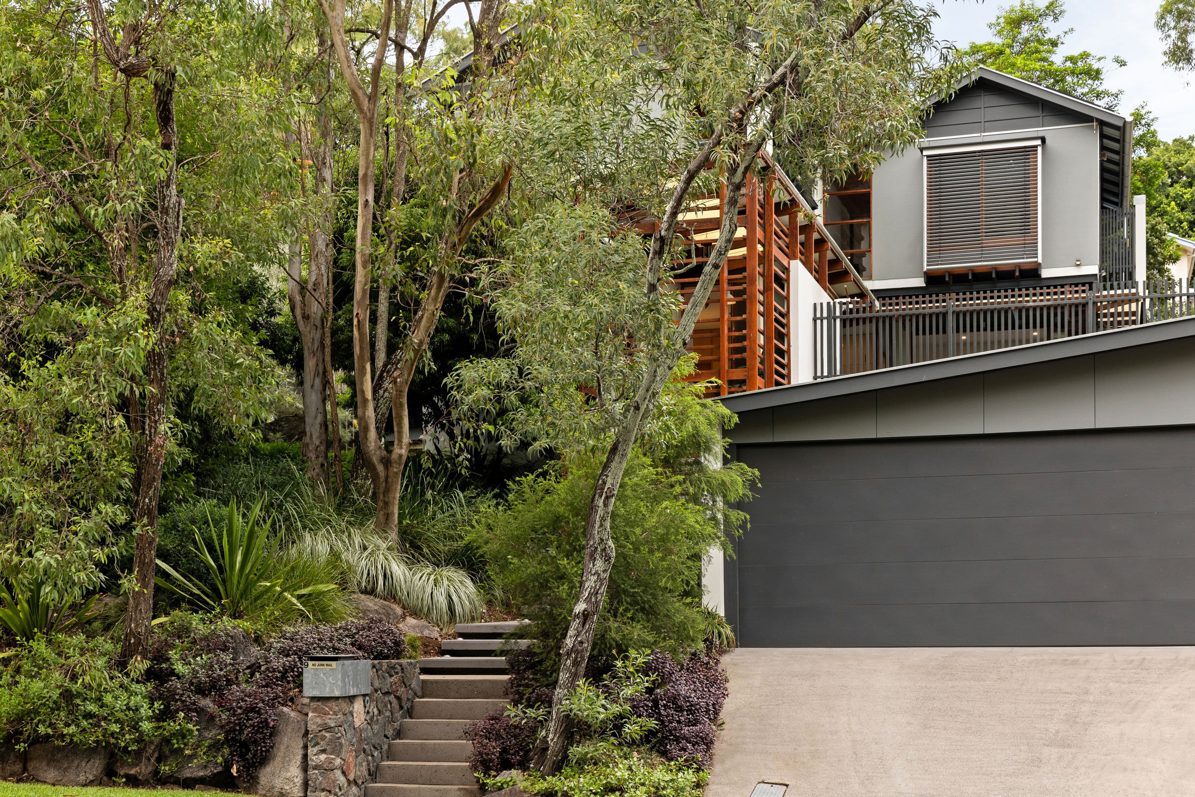 9 Rosewood Street, Bardon QLD 4065, Bardon - Thumbnail 2