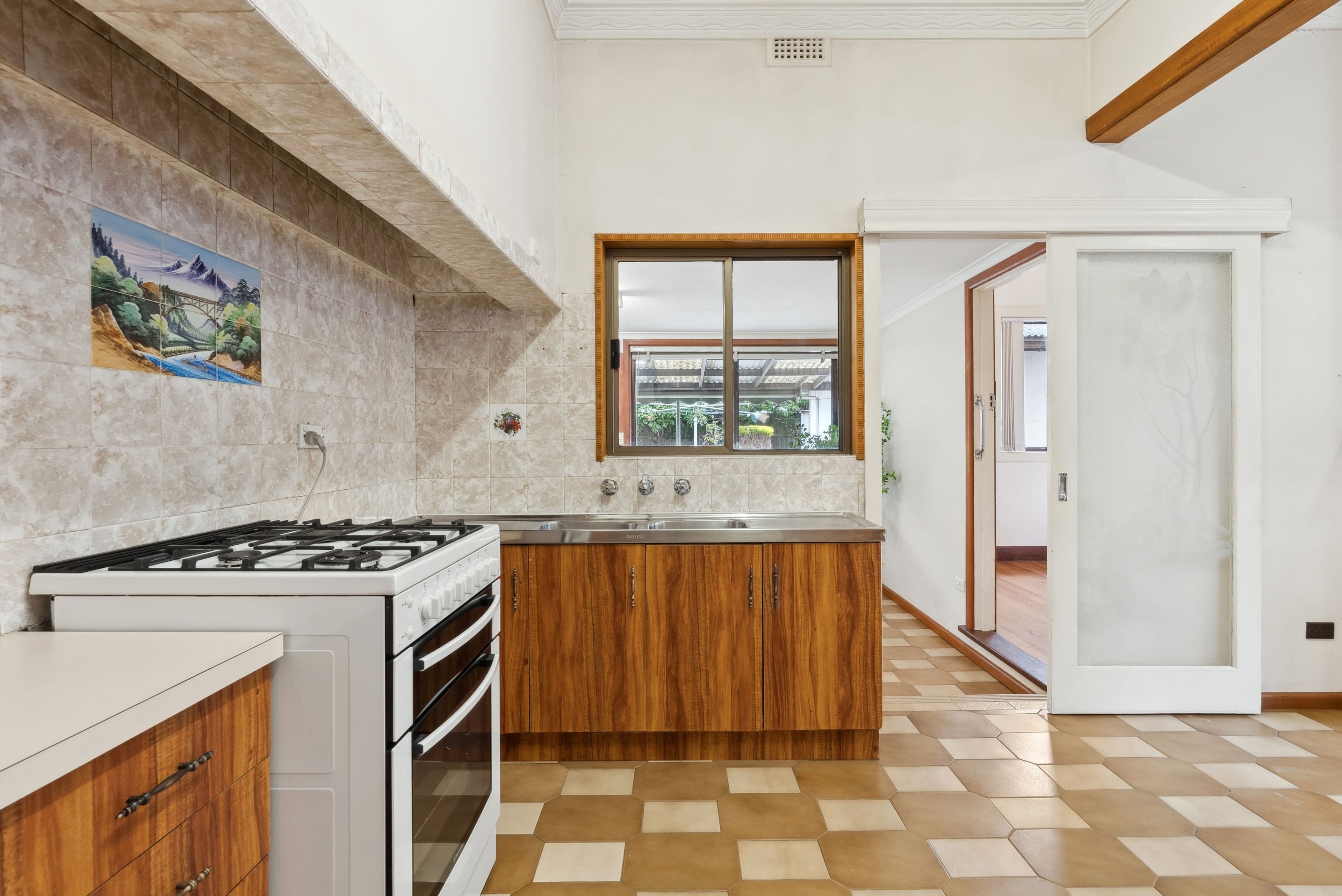 29 Cheddar Road, Reservoir VIC 3073, Reservoir - Thumbnail 4