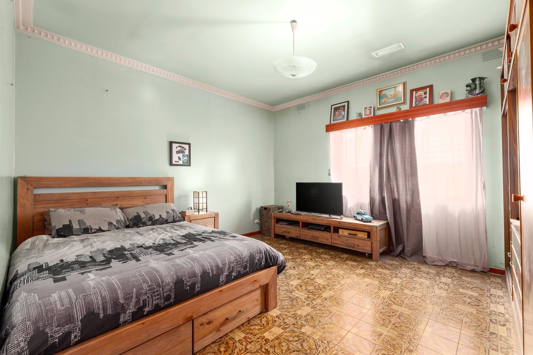 8 Derrick Street, Kew VIC 3101, Kew - Thumbnail 5