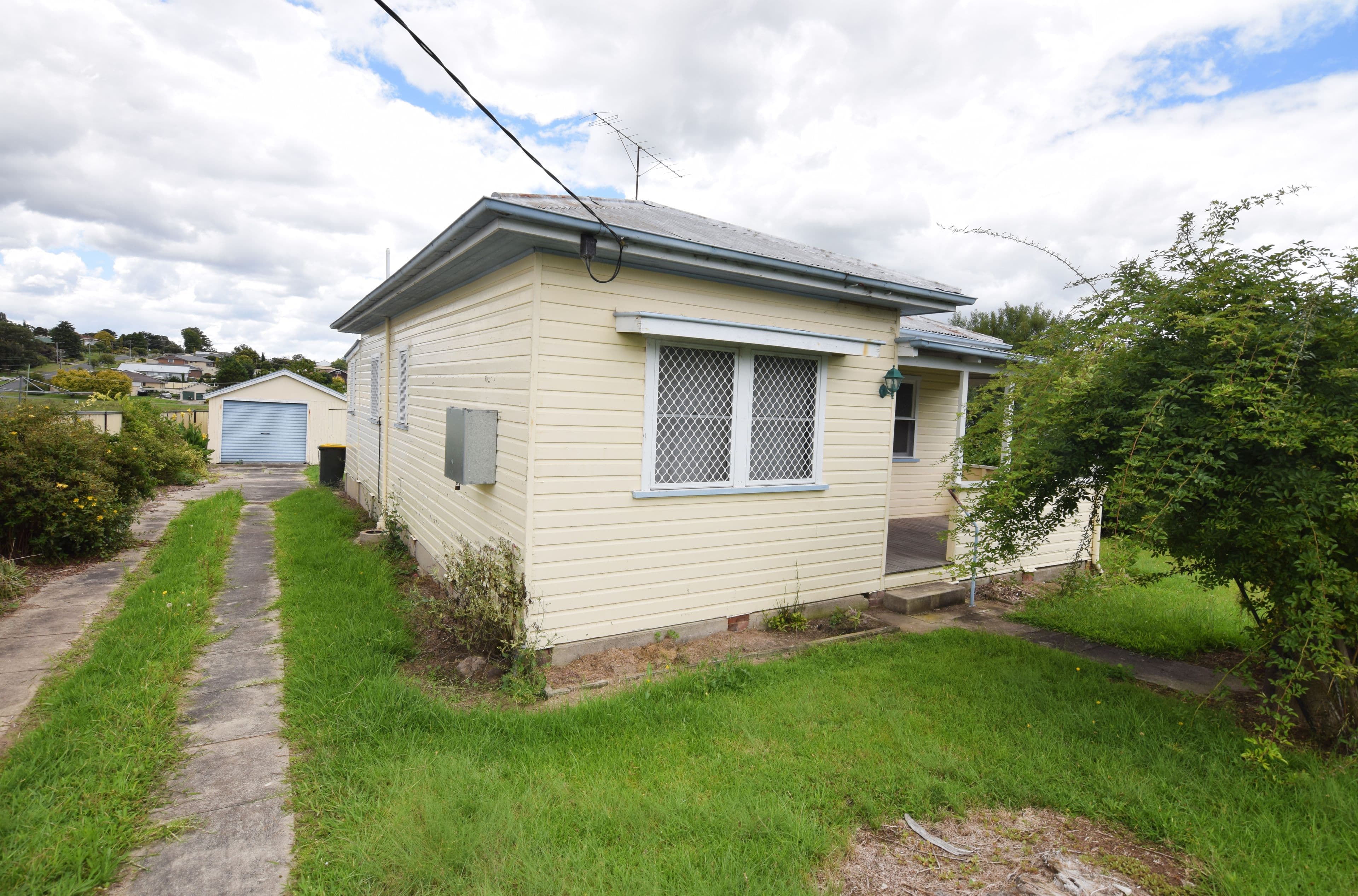 56 Molesworth Street, Tenterfield NSW 2372, Tenterfield - Image 1