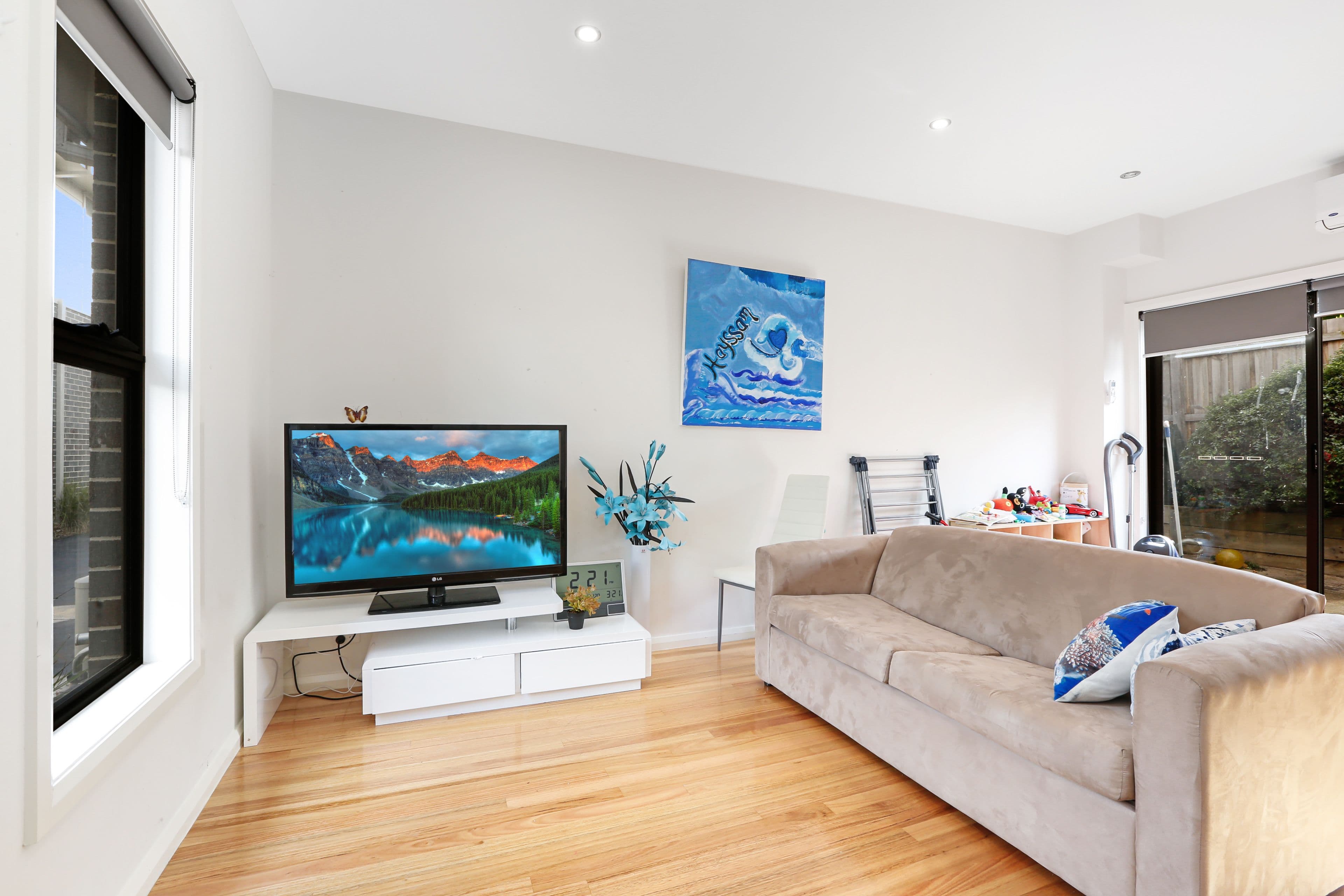62 Chapman Avenue, Glenroy VIC 3046, Glenroy - Thumbnail 2