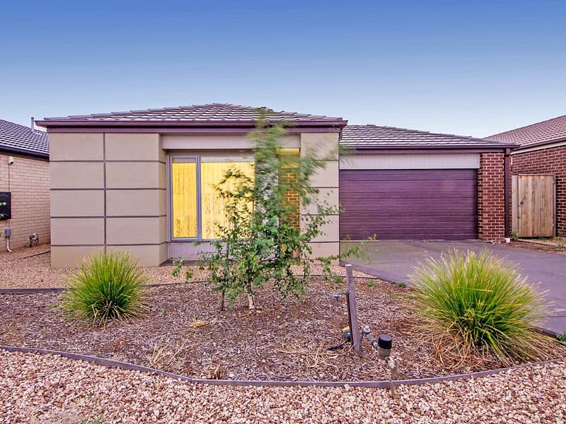 33 Laurence Way, TARNEIT VIC 3029, Tarneit - Image 1