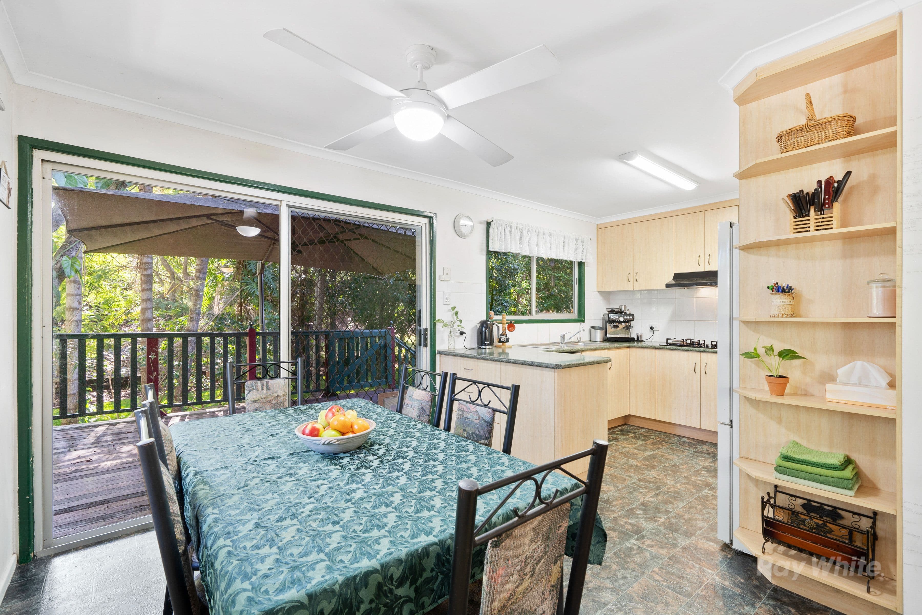 15 Mayflower Street, Daisy Hill QLD 4127, Daisy Hill - Thumbnail 6